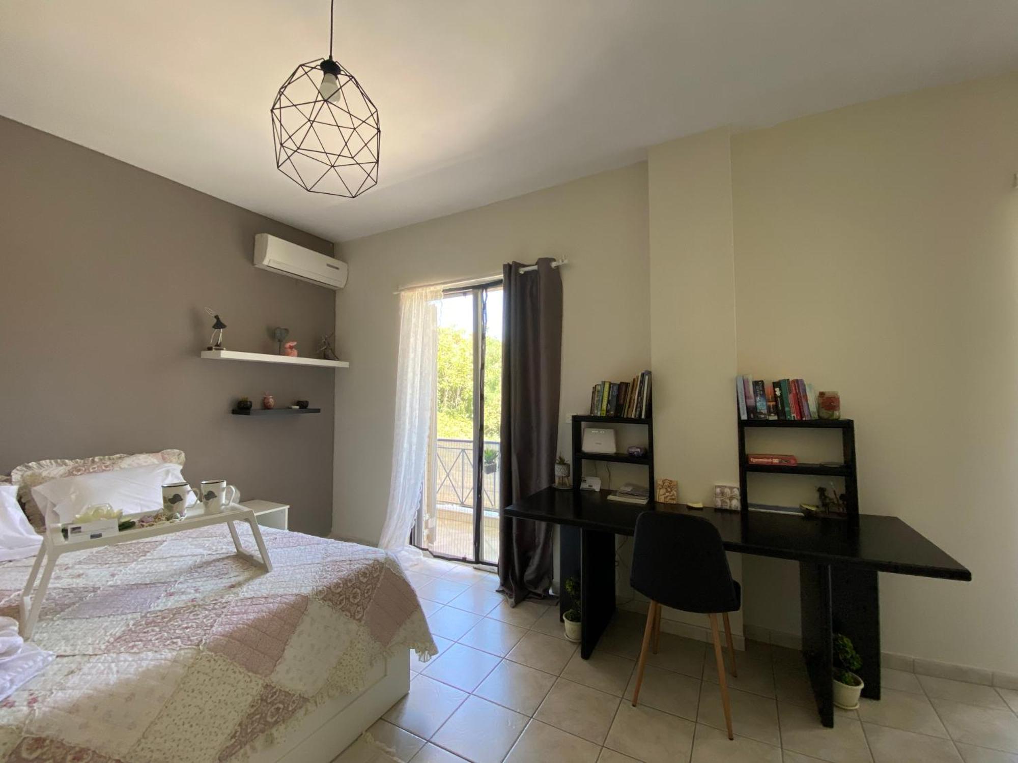 Irinis Apartment In Каламата Экстерьер фото